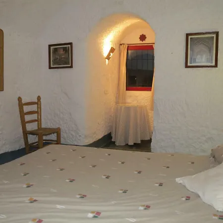 Casa Cueva Lopera